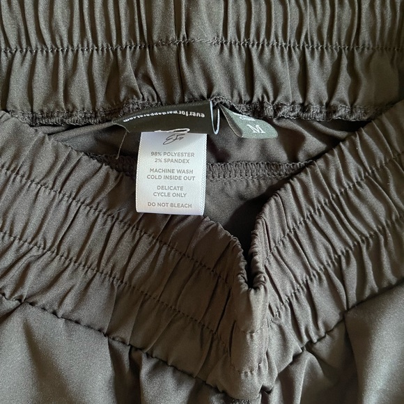 Ever Forward Apparel Performance Shorts | Medium - Picture 5 of 9